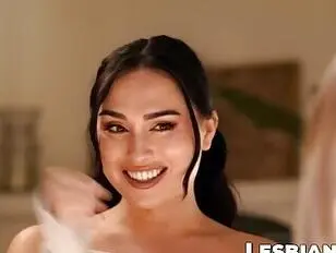 TS Ember Fiera tiene un trío con las chicas Codi Vore y Chanel Camryn