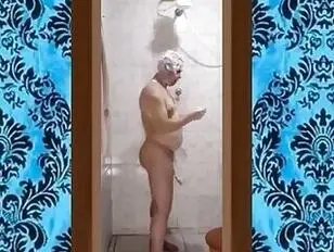 Моя прекрасная ванна с твердым членом 011