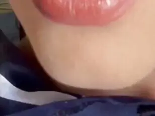 Travesti transa no cu e goza