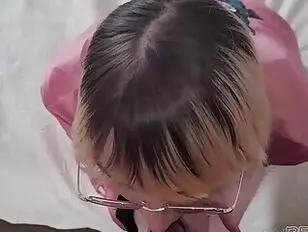 Claire Tenebrarum nimmt einen afrikanischen schwarzen Lutscher