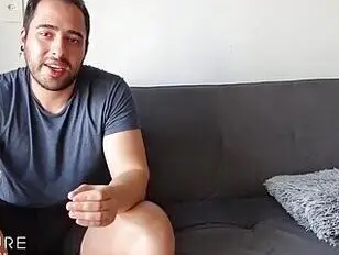 एंड्रियाज़ा बेहद हॉट है