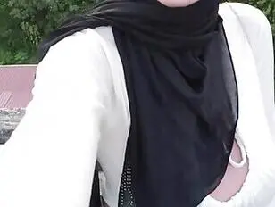 Shemale hijab
