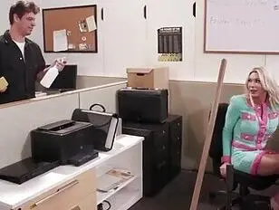 Aubrey Kate und Michael Büroübertretung