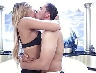 Rubia disfrutando del sexo