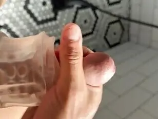 Giocando con il mio cazzo