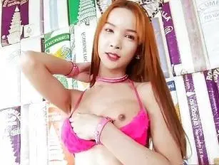 Ts ladyboy Mikki A sendo fodida sem camisinha por um cara