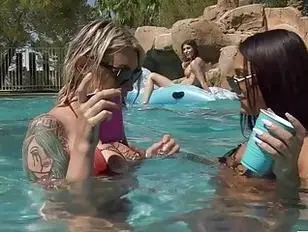 Outdoor pool: Shemale Porn Search - Tranny.one
