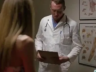 La magra TS Crystal viene analizzata duramente