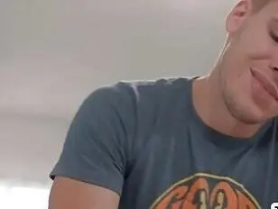 pervertido masajista analed su travesti cliente